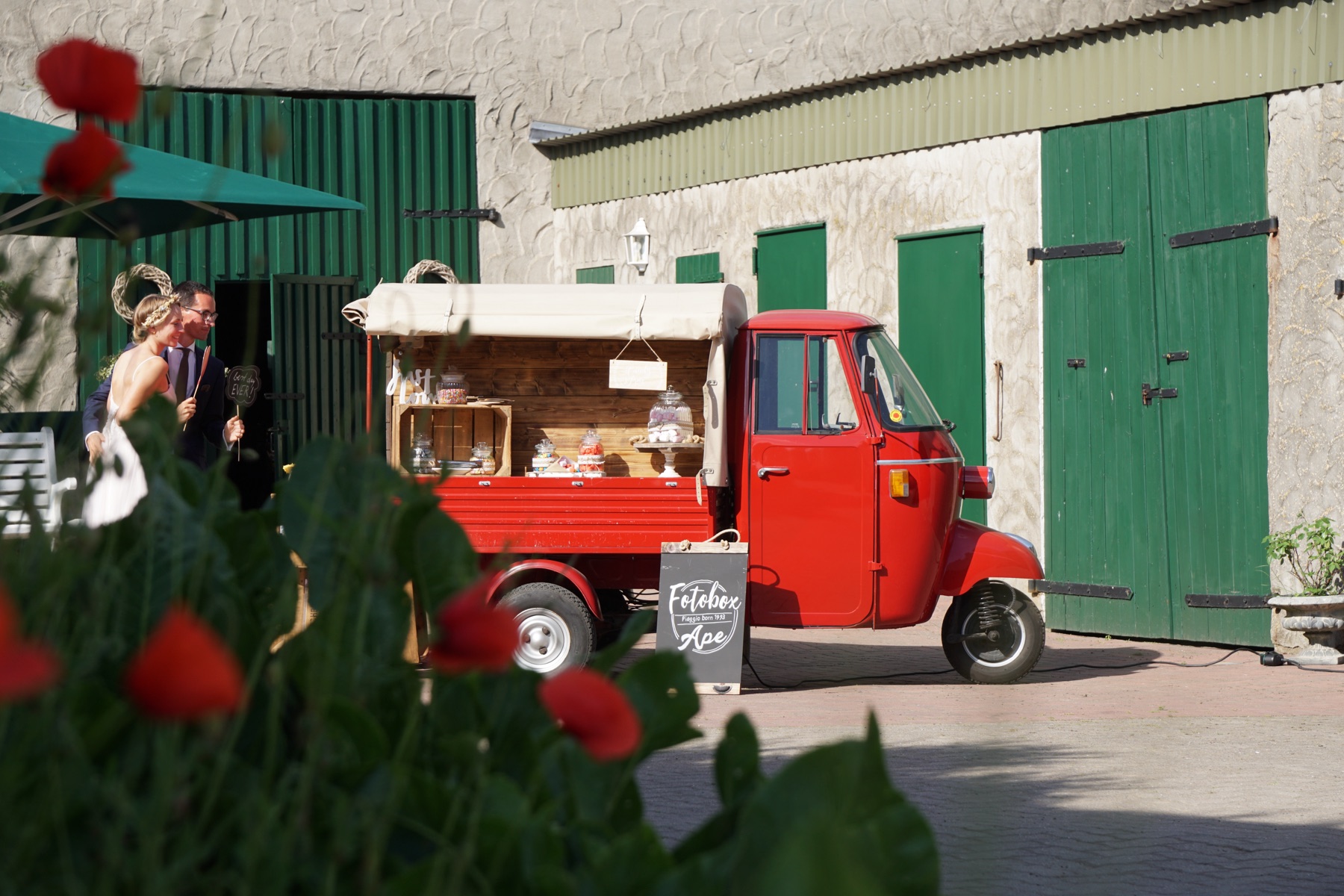Fotobox Ape Bella – die charmante Piaggio Ape als Fotobox zum Mieten in Lübeck, Frontalansicht